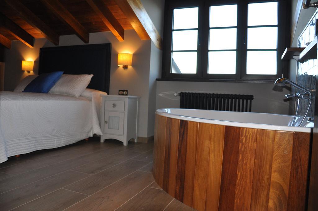 Casa Pacho Apartamentos Rurales Luarca Kamer foto